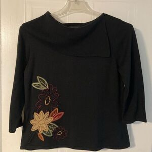 REQUIREMENTS Black Crowl Top Sweater 3/4 Sleeves Embroidered Size Medium